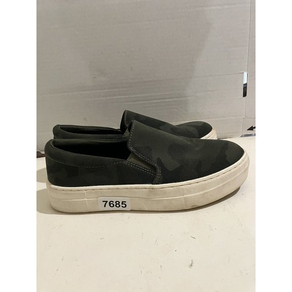 A New Day  Women's size 7.5 green Camo Pattern Platform Slip on Sneakers shoes - Picture 5 of 8